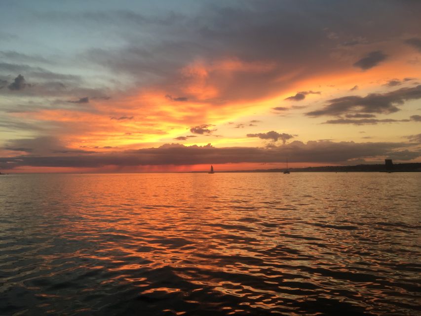 Lisbon: “Golden Hour” Sunset Cruise With a Local Guide - Whats Included in the Tour