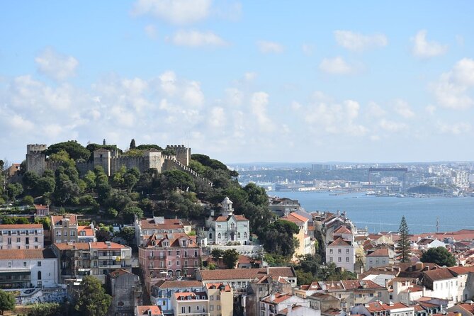Lisbon Historic Center Private Tuk Tuk Tour 3-Hour - Accessibility and Suitability