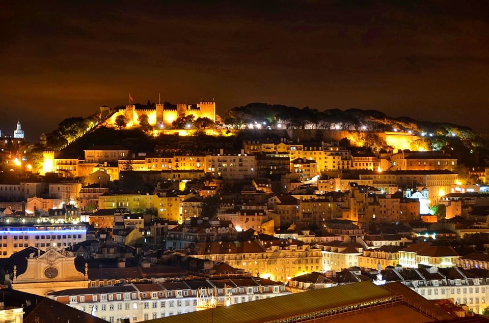 Lisbon: Private City Highlights Nighttime Tour With Transfer - Illuminated Monuments and Squares