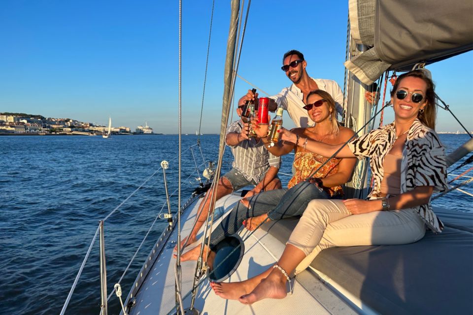 Lisbon: Private Sunset Sailing on the Tagus River - Duration and Languages