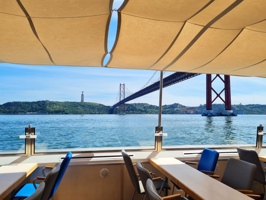 Lisbon: Tagus River Cruise - Onboard Experience