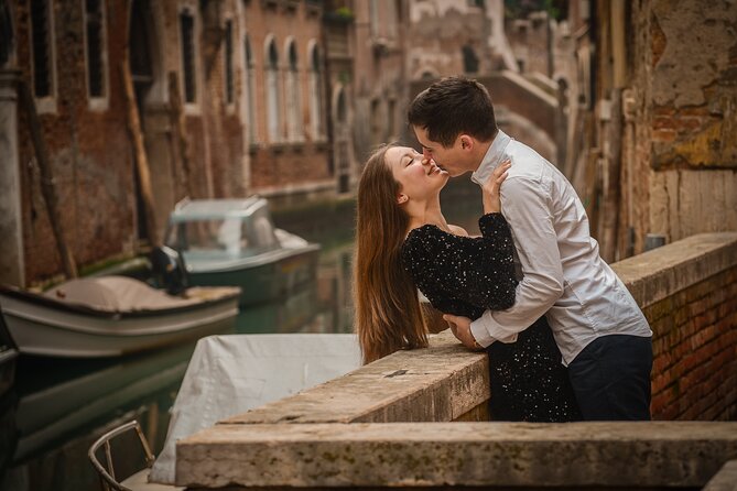Luxurious Photoshoot in Venice - Access Fee and Regulations