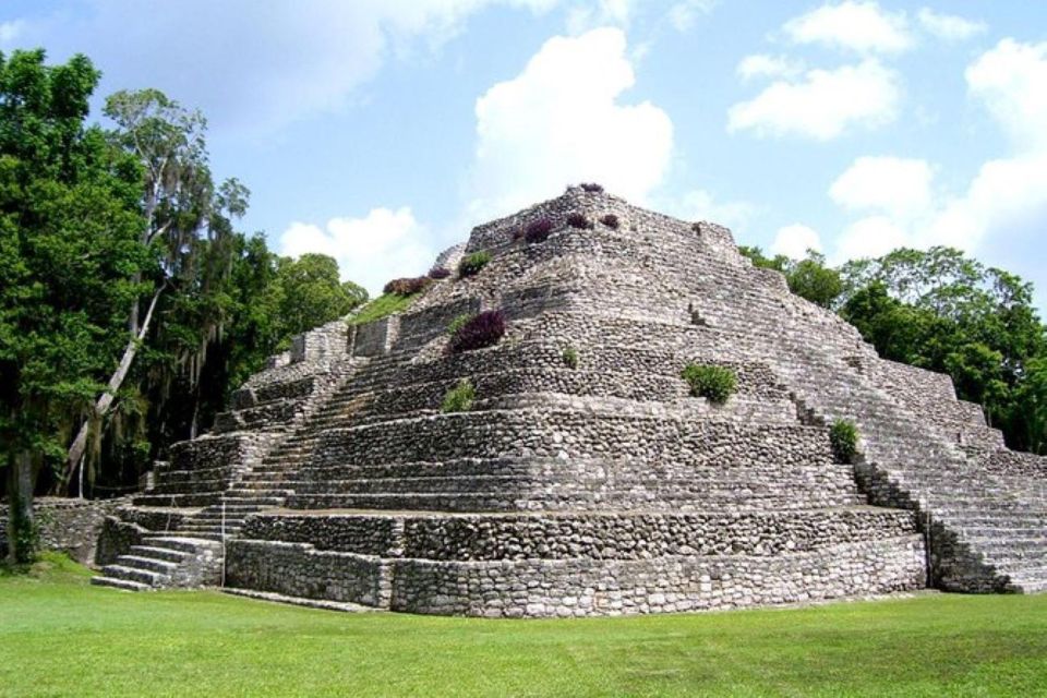 Mahahual: Chachoben Mayan Ruins + Beach Day Experience - Dining at La Chilangaloense Beach Club