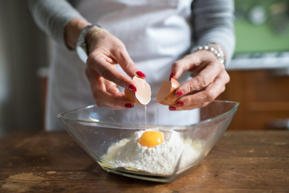 Matera: Pasta & Tiramisu Cooking Class at a Locals Home - Duration and Pricing