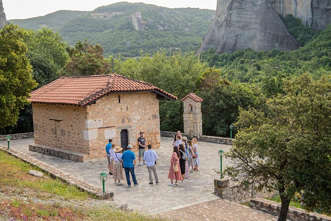 Meteora Monasteries Half-Day Small Group Tour With Transport - Combine Bus Tour and Walks