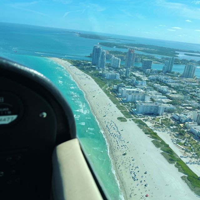 Miami: Romantic 1-Hour Private Flight Tour With Champagne - Champagne Celebration During Flight