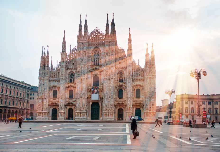 Milan: City Walking Tour in Small Group - Highlights