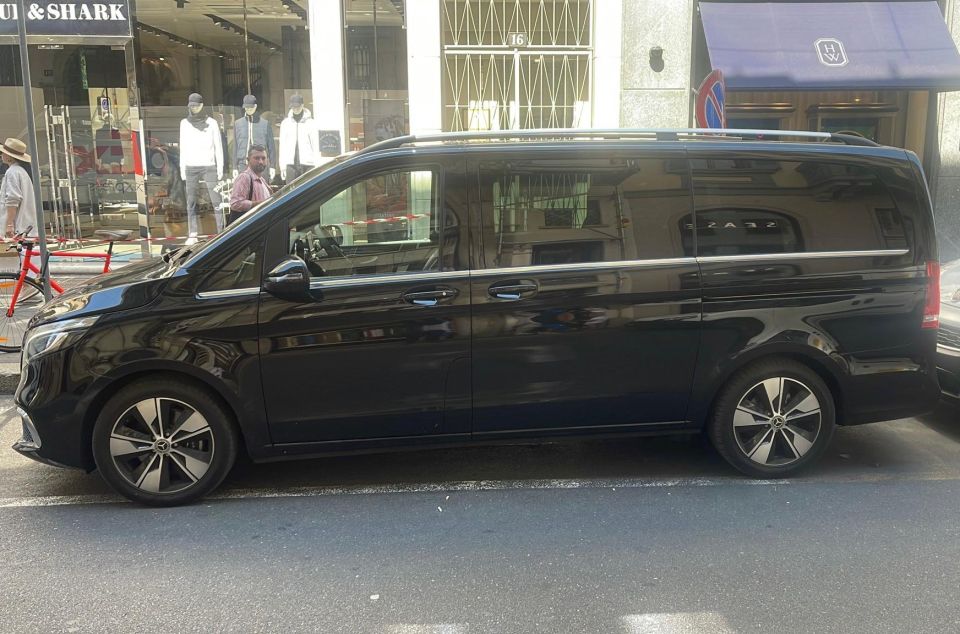 Milan LINATE Airport Transfer VIP Service MINIVAN V CLASS MB - Pickup and Dropoff