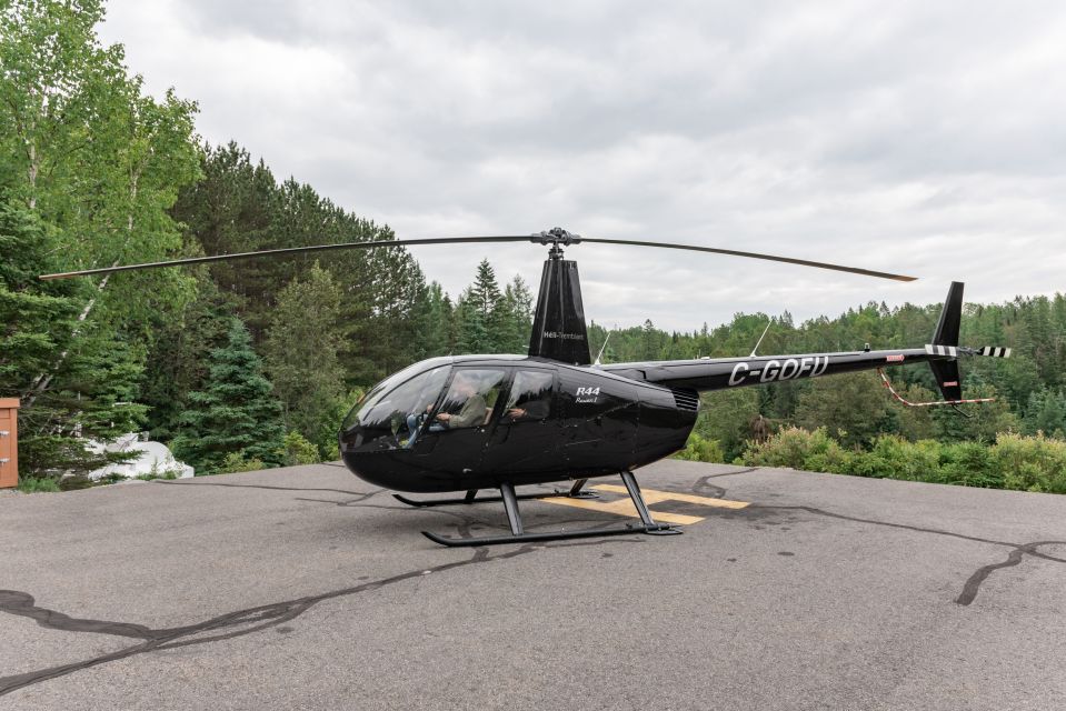 Mont Tremblant: Helicopter Tour With Optional Stopover - Helicopter Specifications