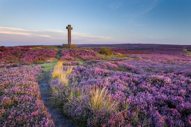 Moors, Whitby & the Yorkshire Steam Railway Day Trip From York - Visiting Whitbys Seaside Attractions