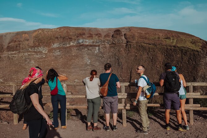 Mount Vesuvius Tour From Pompeii Led by an Expert Guide - Panoramic Views of the Bay