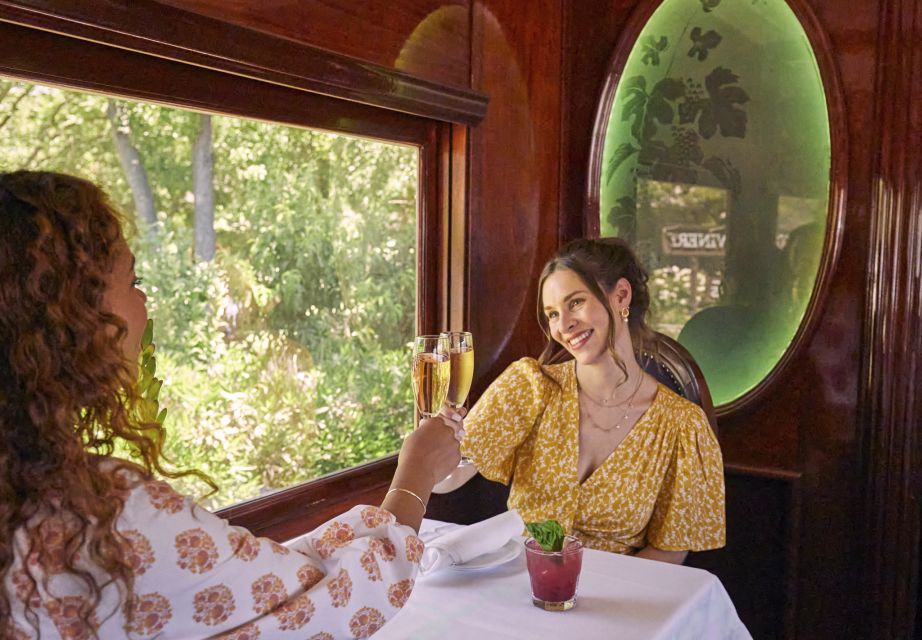 Napa Valley Wine Train: Gourmet Express Lunch or Dinner - Train Journey Through Scenic Countryside