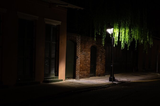 New Orleans Adults-Only True Crime and Ghost Walking Tour - Guide Performance