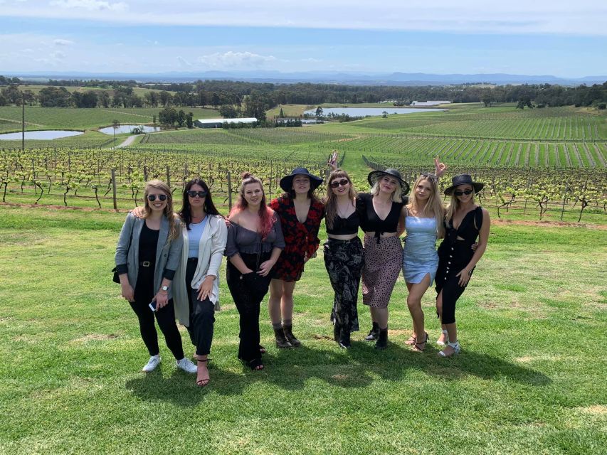 Newcastle: Hunter Valley Wine, Gin, Cheese & Chocolate Tour - Tour Experience