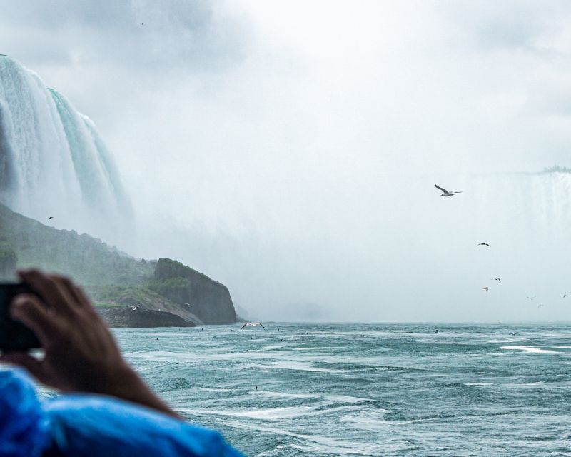 Niagara Falls, USA: Maid of Mist & Cave of Winds Combo Tour - Family-Friendly Walking Adventure