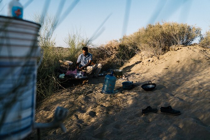 Non-Touristic Overnight Camel Safari With Stargazing Hidden Tour in Desert - Activities and Entertainment