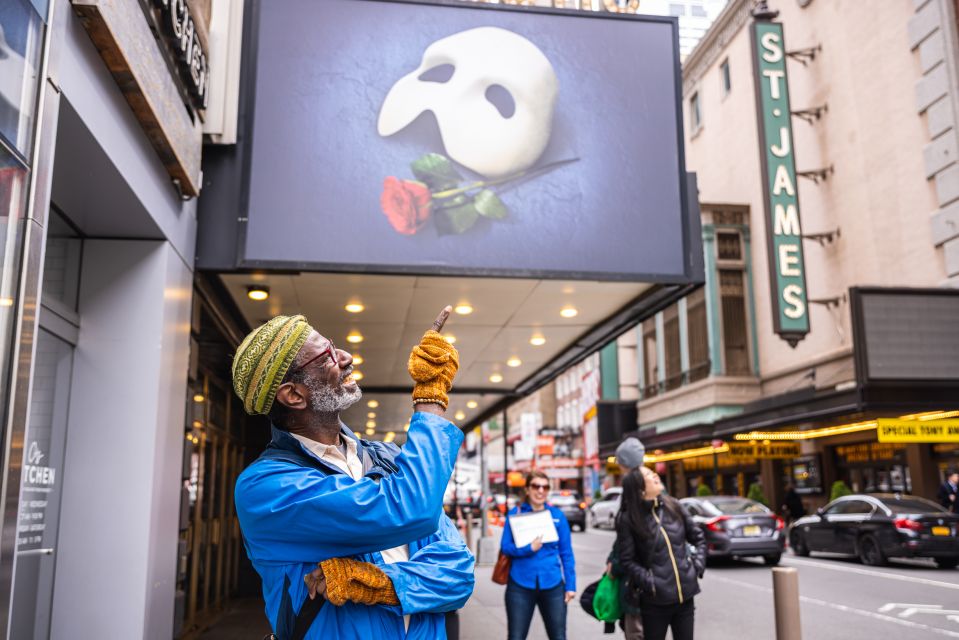 NYC: Broadway Behind The Scenes Walking Tour & Studio Visit - Behind-the-Scenes Theater Access