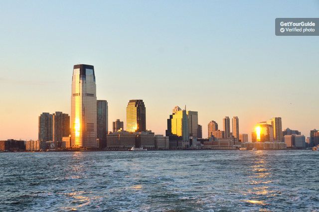 Nyc: Hop-On Hop-Off Bus Tour With Boat Cruise - Manhattan Skyline Views