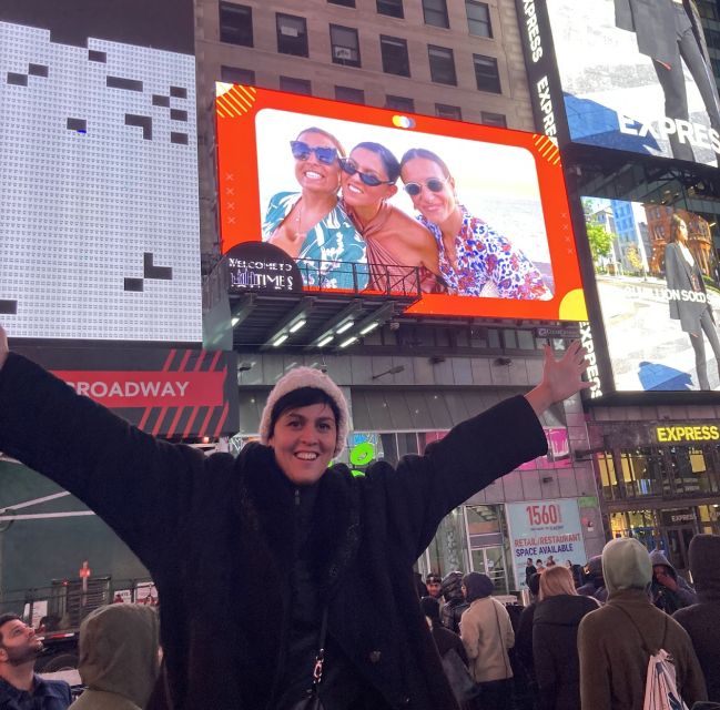 NYC: See Yourself on a Times Square Billboard for 24 Hours - Highlights of the Billboard Display