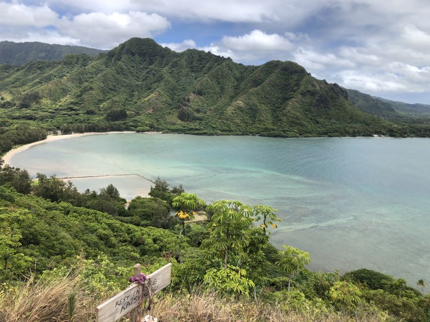 Oahu: Manoa Falls Hike and East Side Beach Day - Sights Around Southeast Oahu