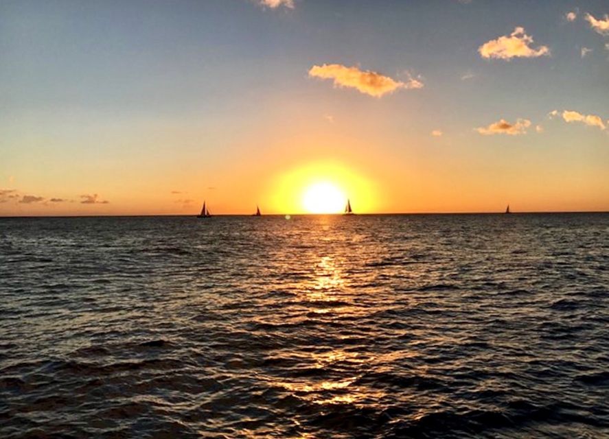 Oahu: Waikiki Glass Bottom Boat Sunset Cruise - Highlights