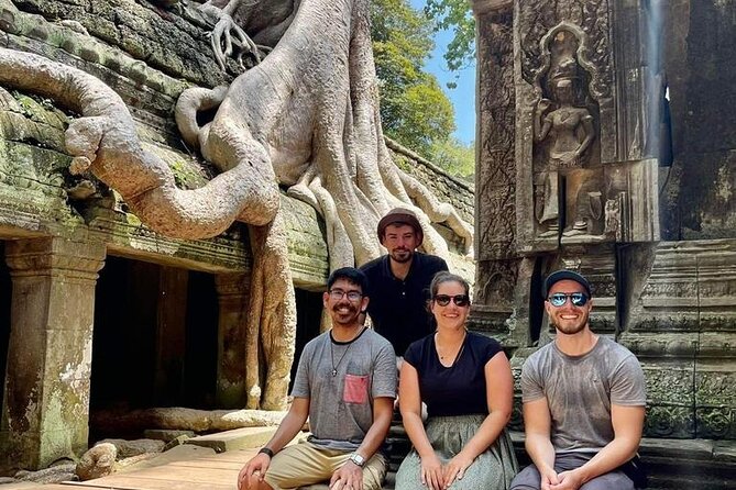 One Full Day Private Tour of Angkor Wat, Ta Prohm, Angkor Thom & Banteay Srie - Meeting and Pickup Details