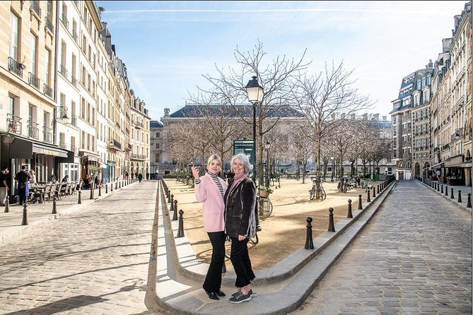 Paris Private Walking Tour With a Personal Photographer - Cancellation Policy