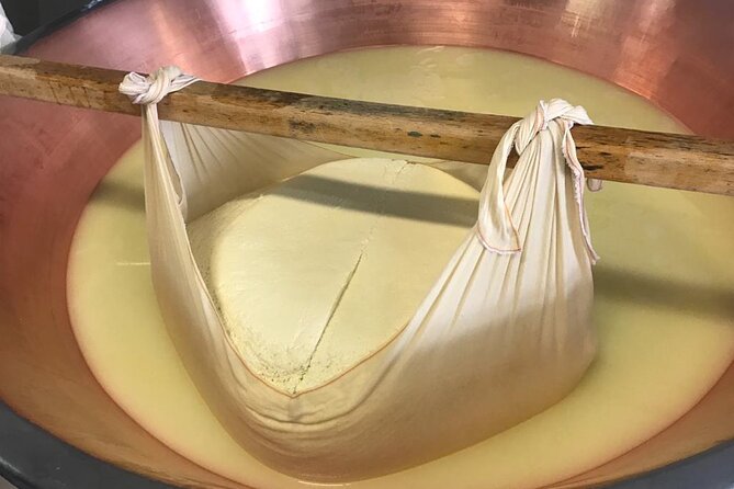 Parmigiano Cheese, Parma Ham and Balsamic Tour in Italy - Parmigiano Reggiano Production