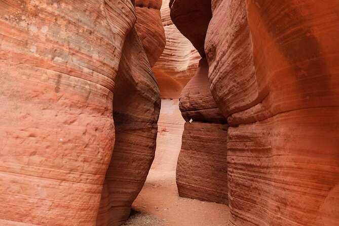 Peekaboo Slot Canyon UTV and Hiking Adventure - Safety and Equipment Information