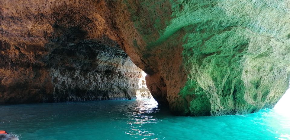 Portimão: Benagil Sea Caves Speedboat Adventure Tour - Inclusions and Exclusions