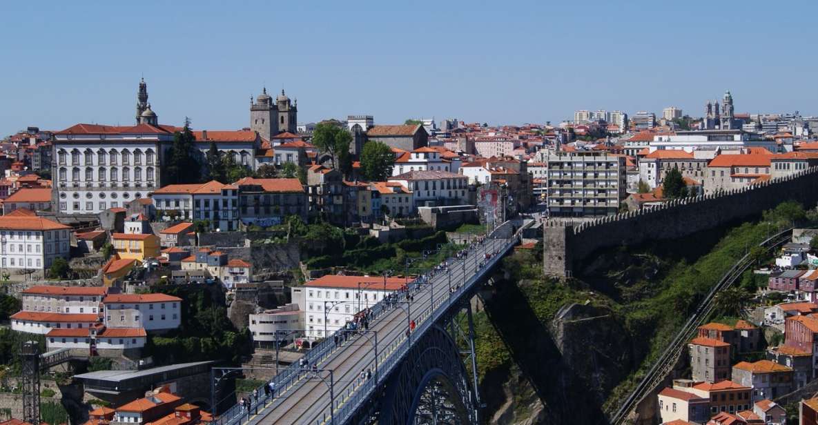 Porto: Guided Walking Tour and Lello Bookshop - Guided Walking Tour