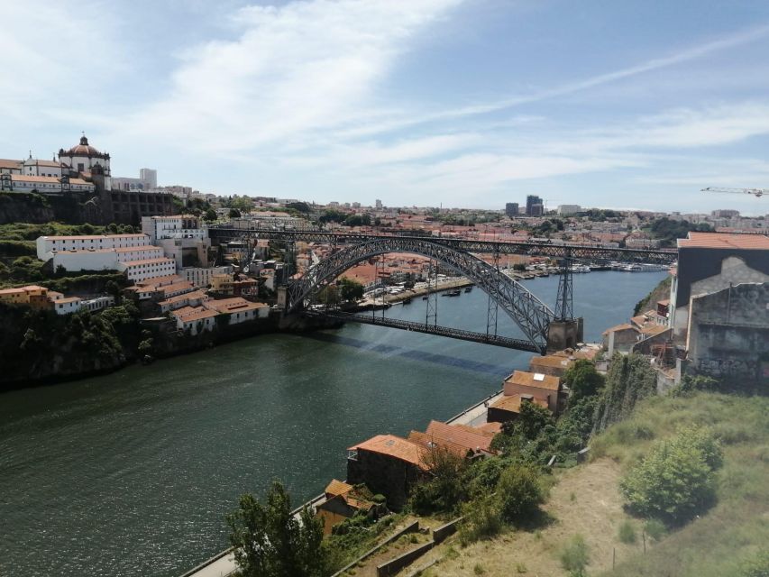 Porto Highlights With Traditional Lunch - Key Highlights