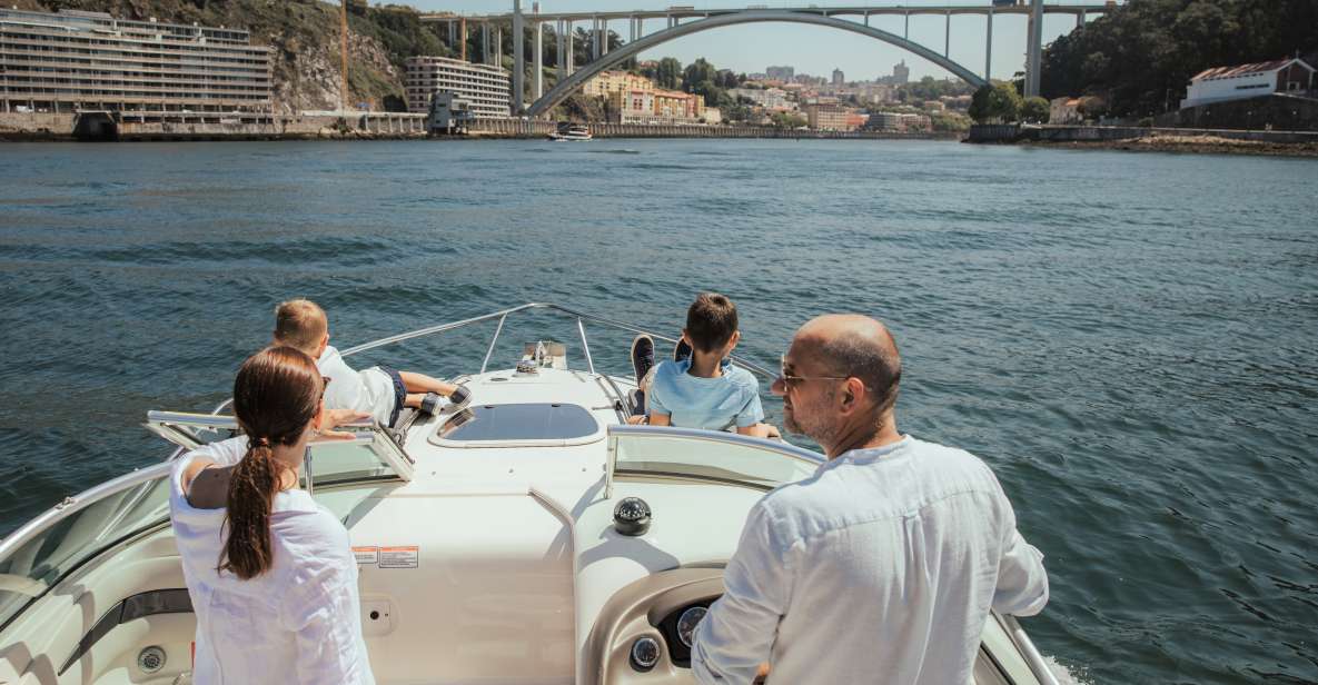 Porto: Private Cruise on Douro River - Family & Friends - Duration and Language Options