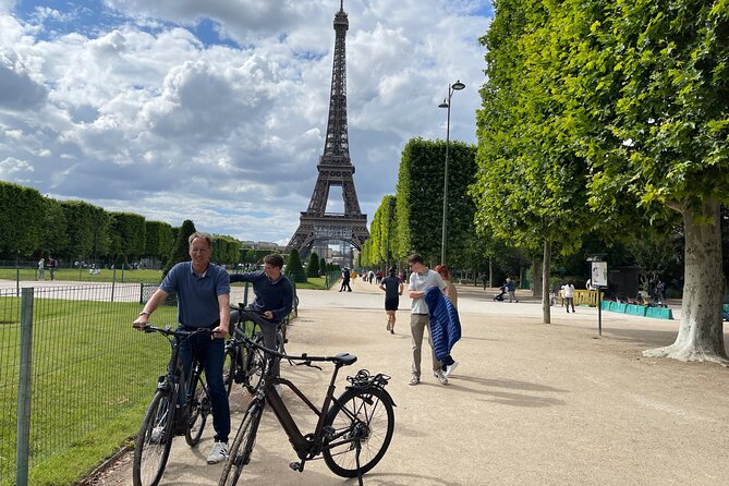 Private 2.5 Hour E-Bike Tour Around Paris - Logistics