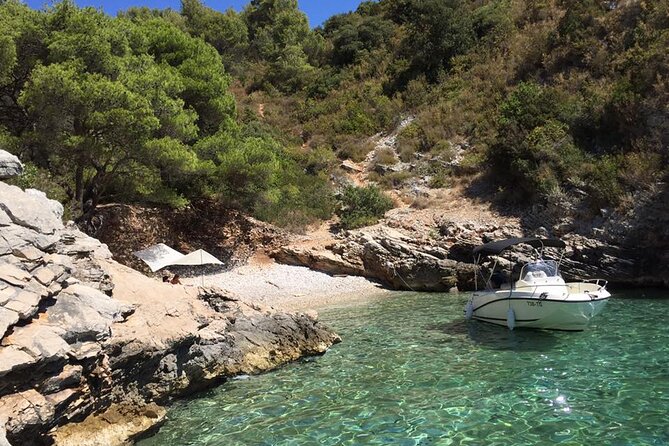 Private Boat Tour-Custom Itenery - Restrictions