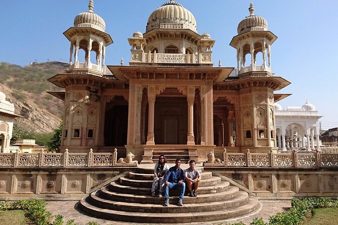 Private Full-Day Sightseeing Tour of Jaipur With Guide - Ideal for Families