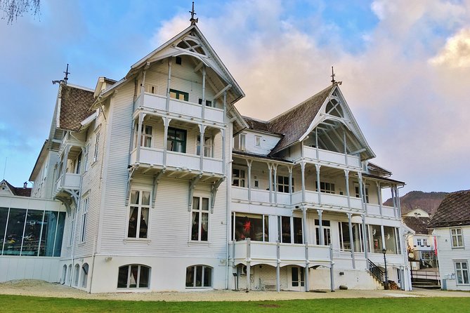 PRIVATE GUIDED Tour: Queen of the Fjords - TOUR From Bergen, 6 Hours - Inclusions and Whats Covered
