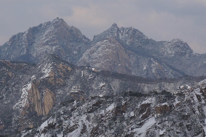 Private Hiking to Bukhansan & Korean Style Spa(Include Lunch) - Health and Safety Considerations