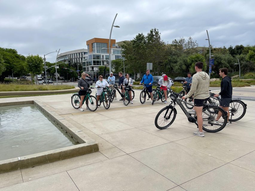 Private Santa Monica and Venice Beach Bike Tour - Cruising the Venice Canals