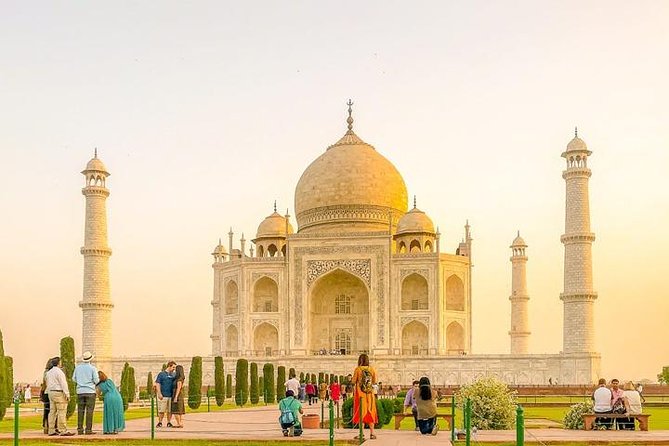 Private Taj Mahal Sunrise Day Tour From Delhi by Ac Car - All Inclusive - Sunrise at the Taj Mahal