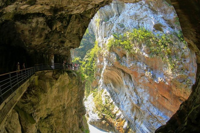 Private Taroko Gorge National Park Day Tour - Inclusions