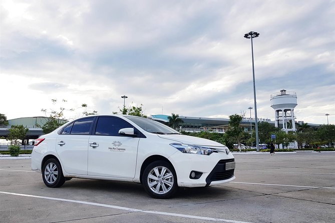 Private Transfer: Tan Son Nhat Airport to Ho Chi Minh City Center - Accessibility and Age Restrictions