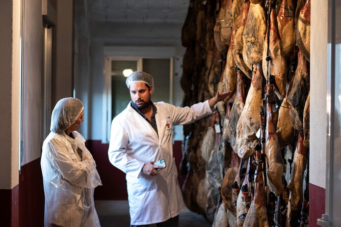 Private Visit to a Ham Factory With Show Cooking in Salamanca - Crunchy Iberian Chorizo Sphere