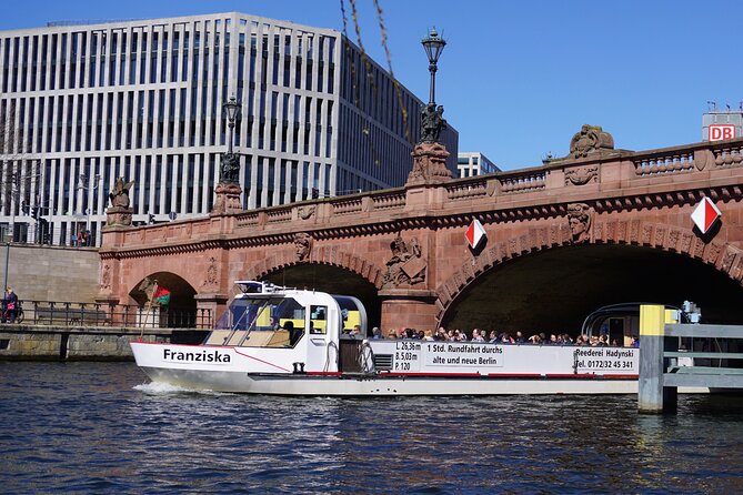 River Cruise With Tour Guide (Ger./Engl.) Berlin. Hadynski - Meeting Point and Departure