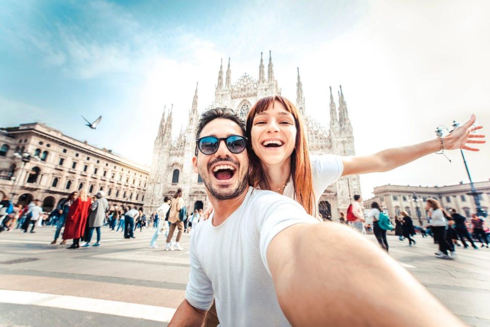 Romantic Milan: A Walking Tour Through Iconic Piazzas - Piazza Della Scala: Theatrical Elegance