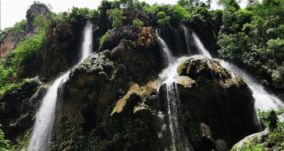 San Cristobal: Sima De Las Cotorras & Aguacero Waterfalls - Sima De Las Cotorras