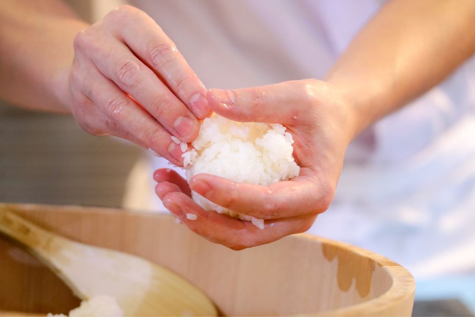 San Diego : Sushi Rolling 101 With Chef Krong - Sushi Rice Preparation