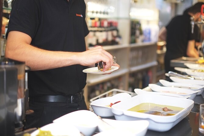 San Sebastian Evening Pintxo Tour With Wine - Dietary Considerations and Accessibility