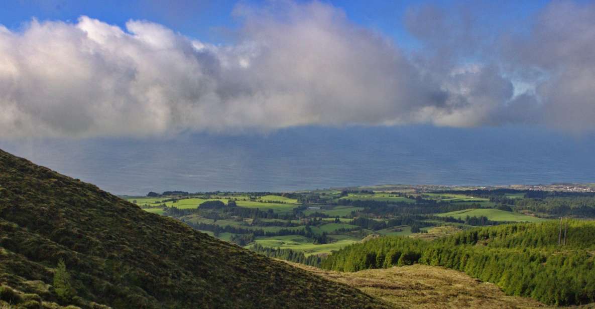 São Miguel: Sete Cidades and Crater Lakes Hike - Panoramic Views and Lakes