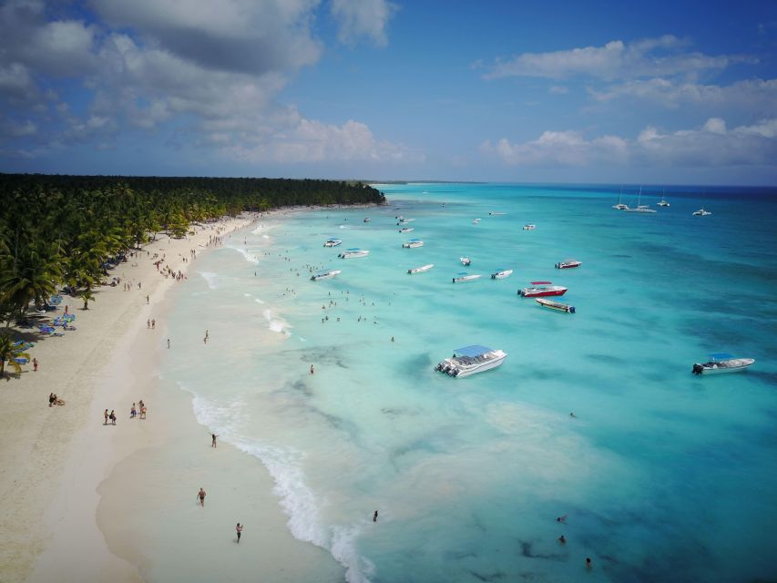 Saona Island & Altos De Chavón: Full-Day Tour With Lunch - Visiting the Archaeological Museum